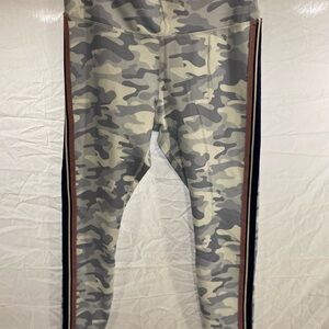 Juicy Couture Grey and White Large Leggings